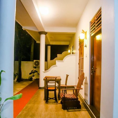 Little Angels Bed & Breakfast Mirissa Ngoại thất bức ảnh
