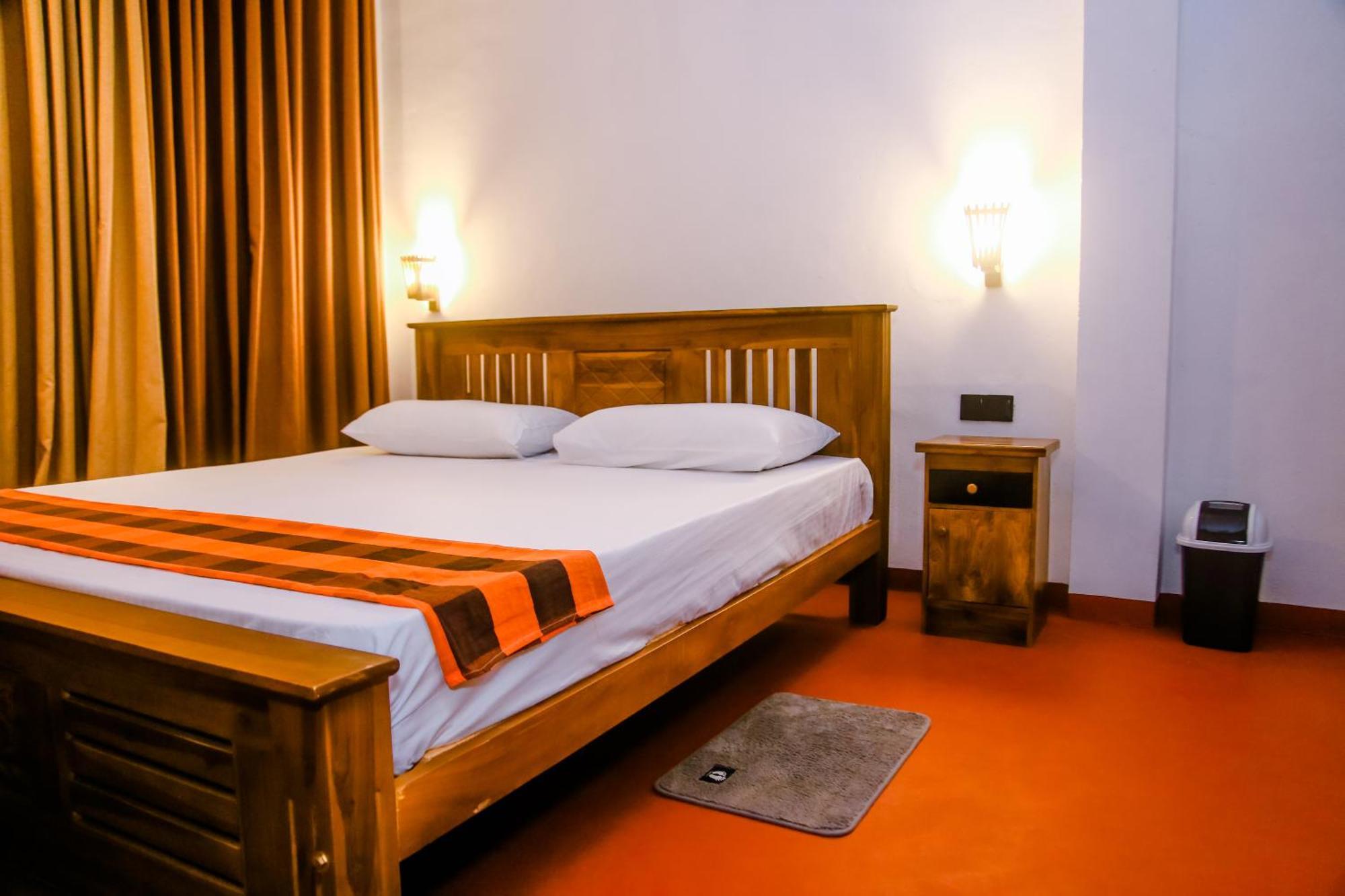 Little Angels Bed & Breakfast Mirissa Ngoại thất bức ảnh