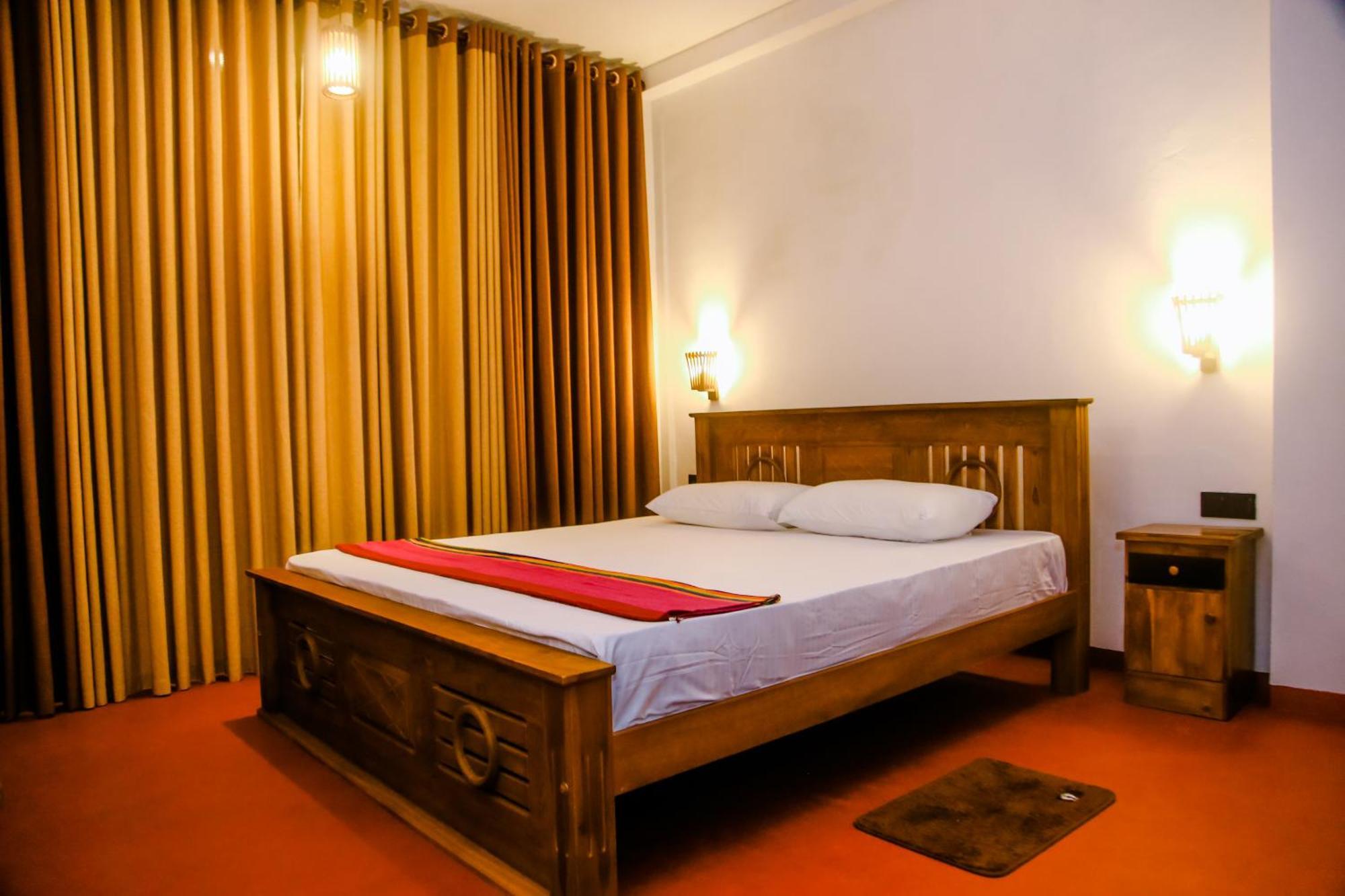Little Angels Bed & Breakfast Mirissa Ngoại thất bức ảnh